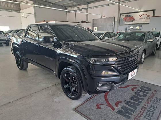 RAM RAMPAGE 2.0 HURRICANE 4 TURBO GASOLINA R/T 4X4 AUTOMÁTICO